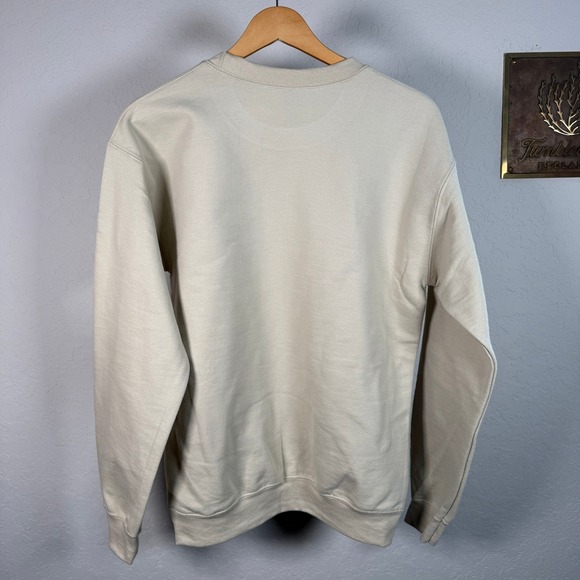 Gildan Heavy Blend Beige Floral Cross Stitch Graphic Crewneck Sweatshirt Small - Picture 7 of 11